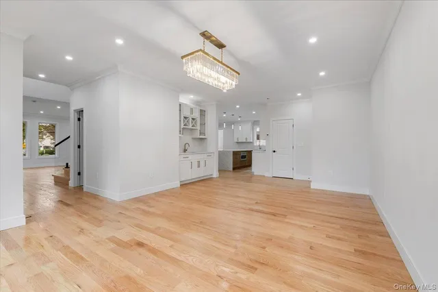 $2,289,000 | 1028 East Broadway, Woodmere, NY 11598