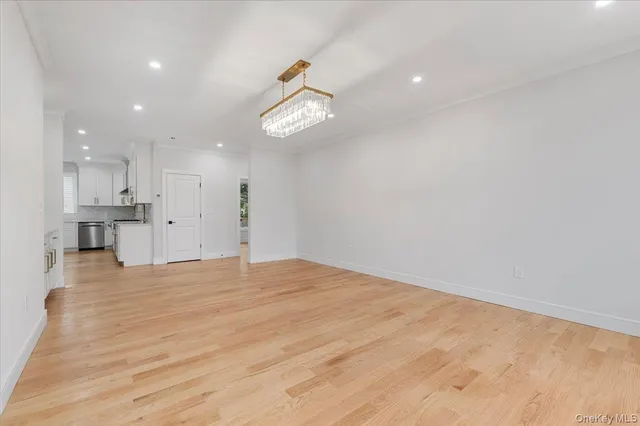 $2,289,000 | 1028 East Broadway, Woodmere, NY 11598