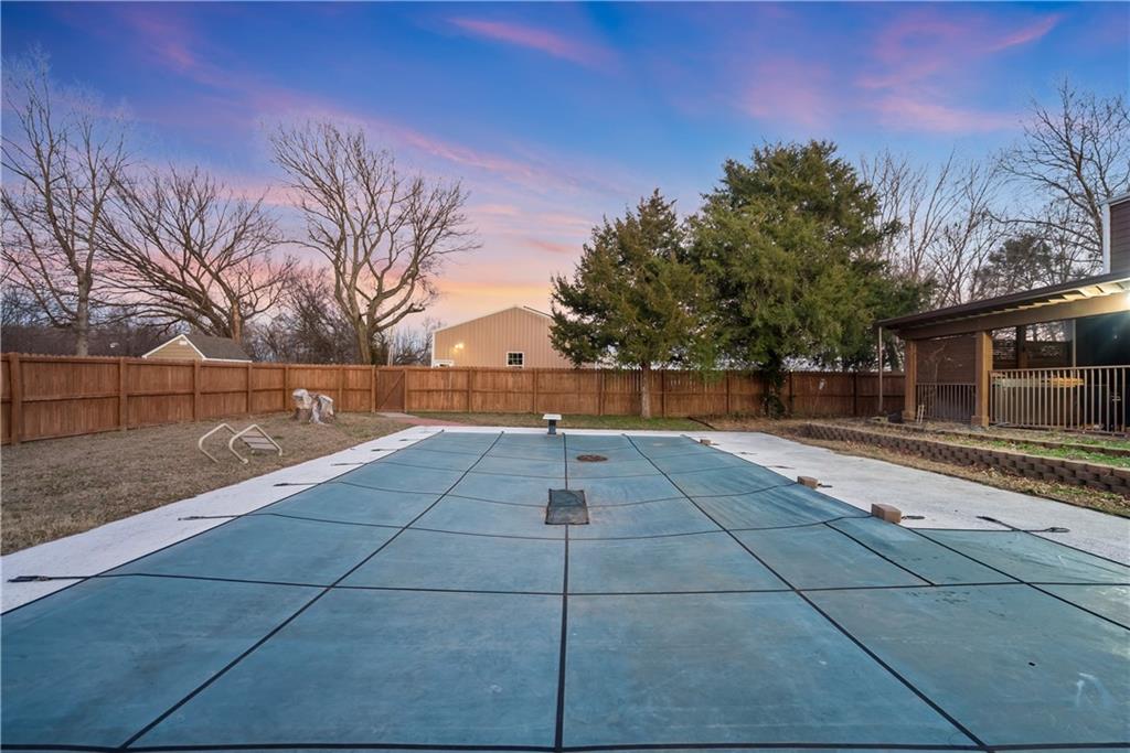 1700 Cedar Ridge Road Parsons, KS 67357 - Photo 14 of 93