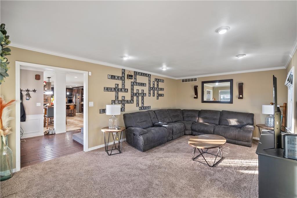 1700 Cedar Ridge Road Parsons, KS 67357 - Photo 26 of 93