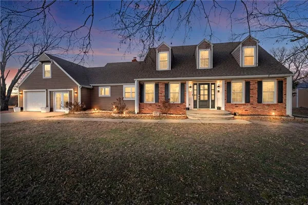 $480,000 | 1700 Cedar Ridge Road, Parsons, KS 67357