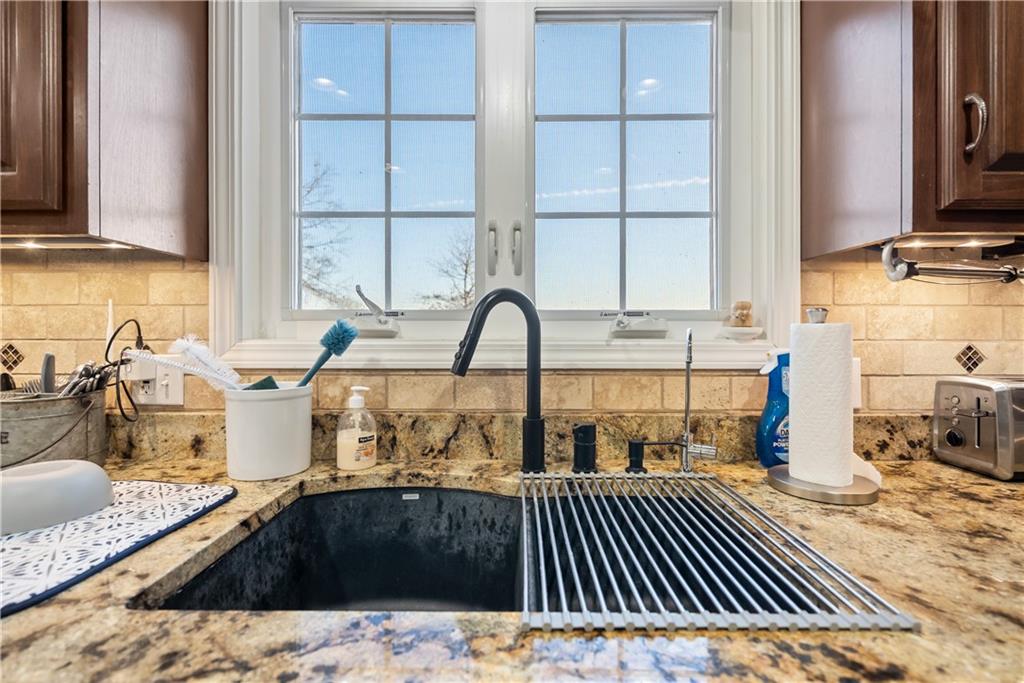 1700 Cedar Ridge Road Parsons, KS 67357 - Photo 35 of 93