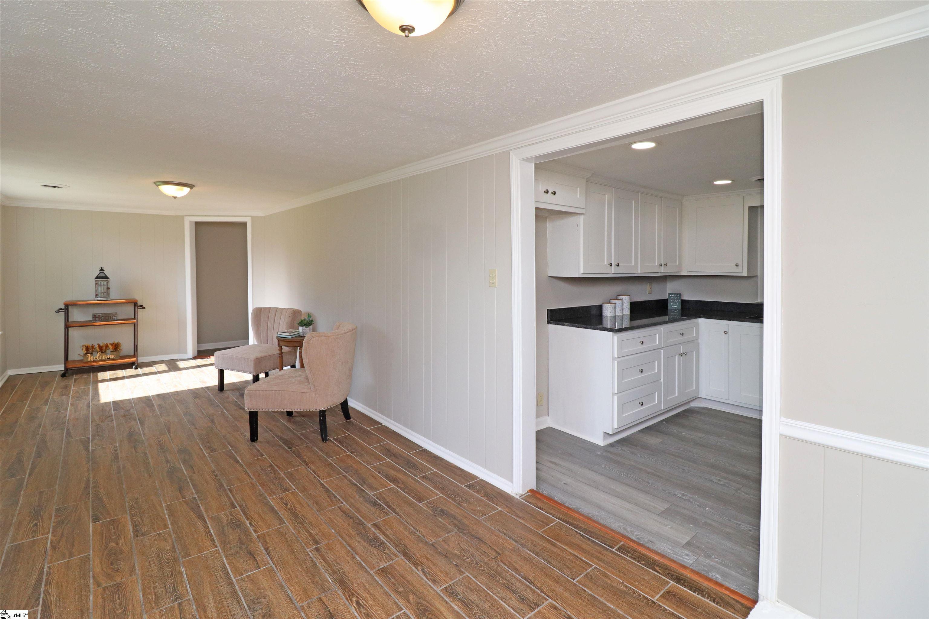 110 Pack Road Pelzer, SC 29669 - Photo 10 of 30