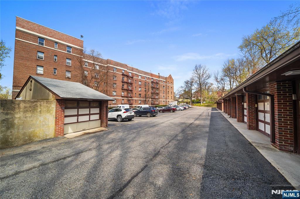 100 East Palisade Avenue, Unit B51 Englewood, NJ 07631 - Photo 28 of 37 a view of a large building
