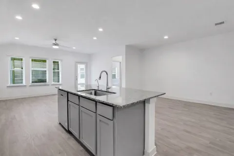 $299,900 | 10647 Cascade Crk Drive, Rosharon, TX 77583