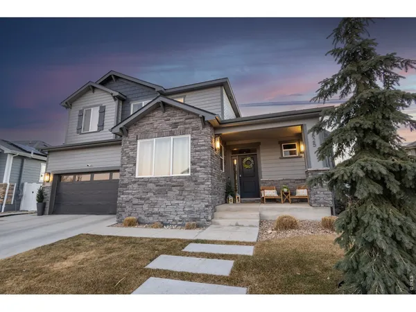 $679,900 | 825 Shirttail Peak Drive, Windsor, CO 80550