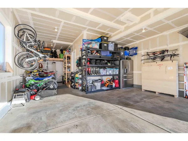 $679,900 | 825 Shirttail Peak Drive, Windsor, CO 80550