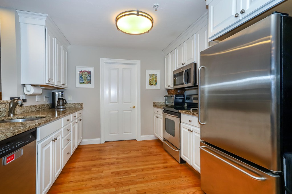 29 Maple Street, Unit D Canton, MA 02021 - Photo 7 of 14 Gallery Image 7