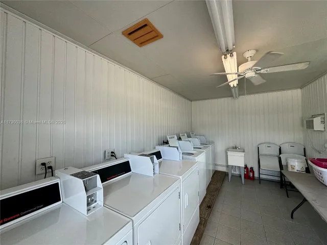 $119,900 | 675 South Copeland Avenue, Unit 5, Everglades City, FL 34139