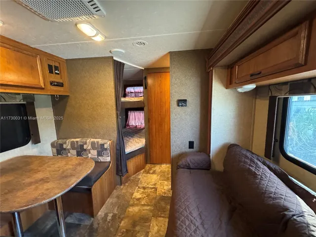 $119,900 | 675 South Copeland Avenue, Unit 5, Everglades City, FL 34139