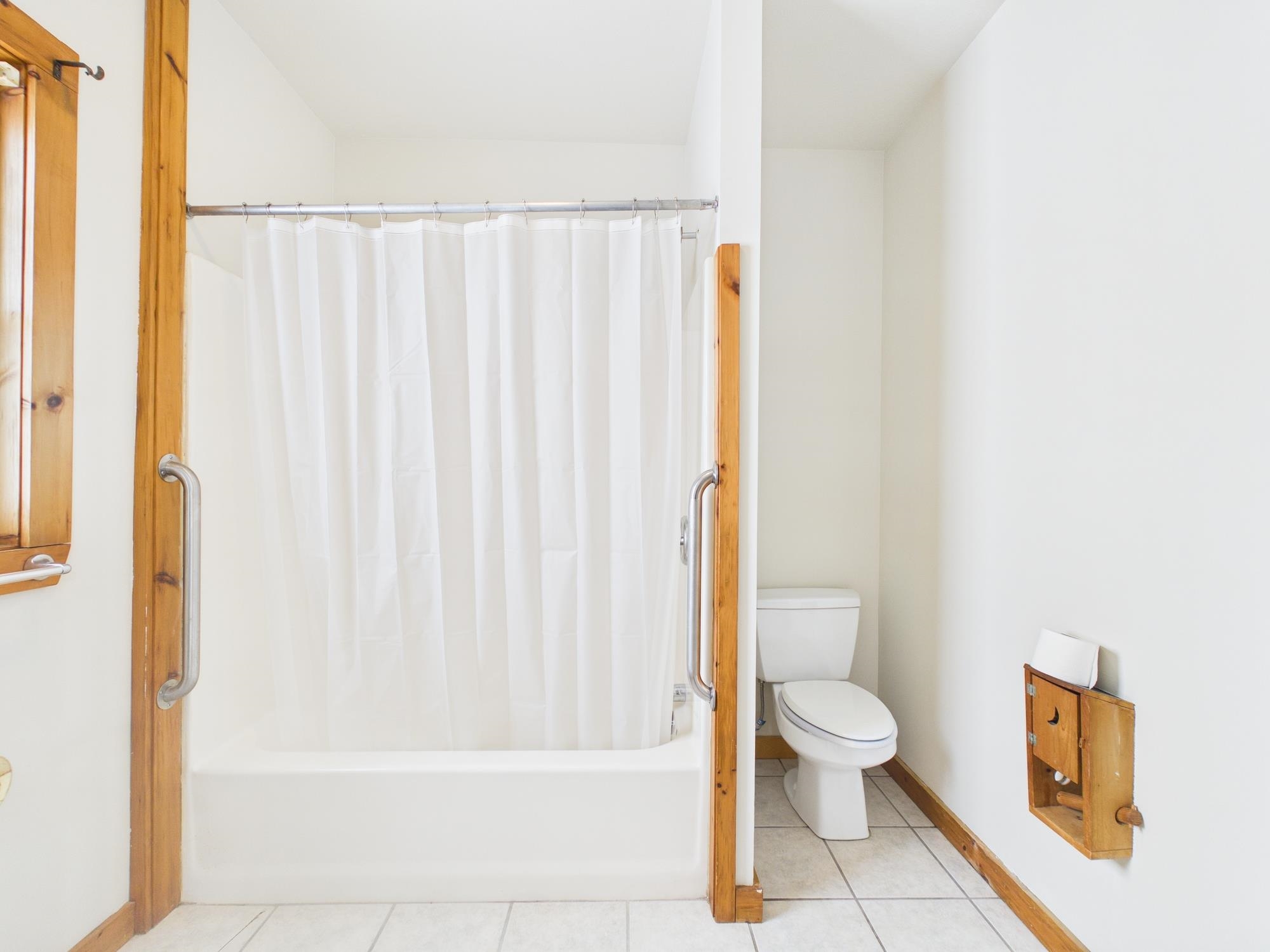 1555 Main Street, Unit 2 Pittsburg, NH 03592 - Photo 2 of 9