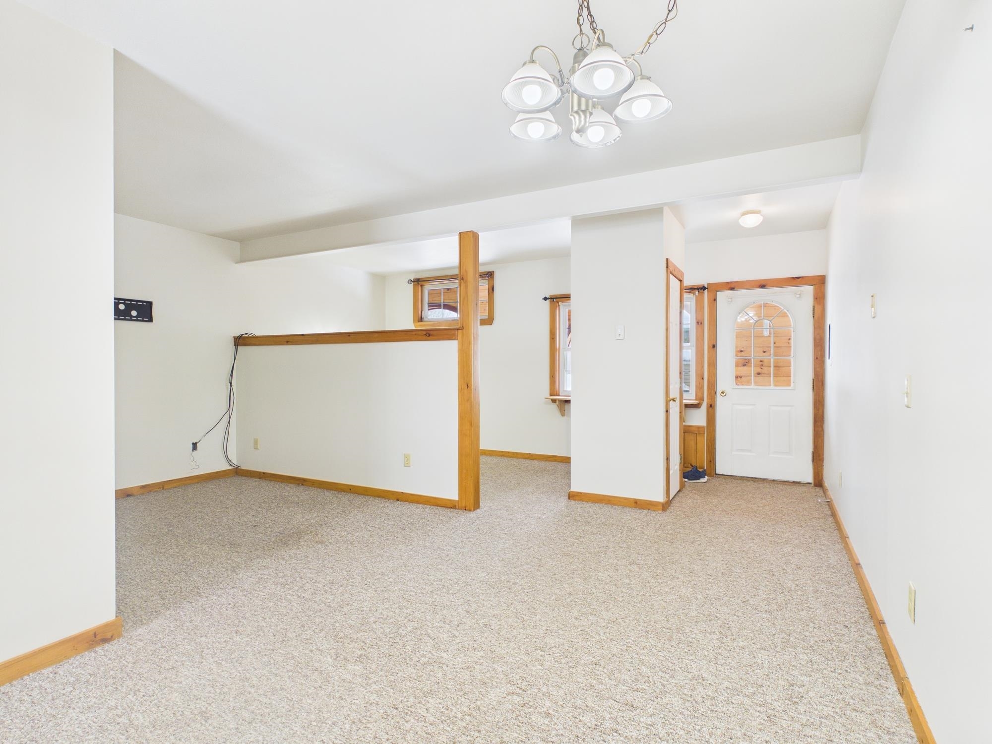 1555 Main Street, Unit 2 Pittsburg, NH 03592 - Photo 6 of 9