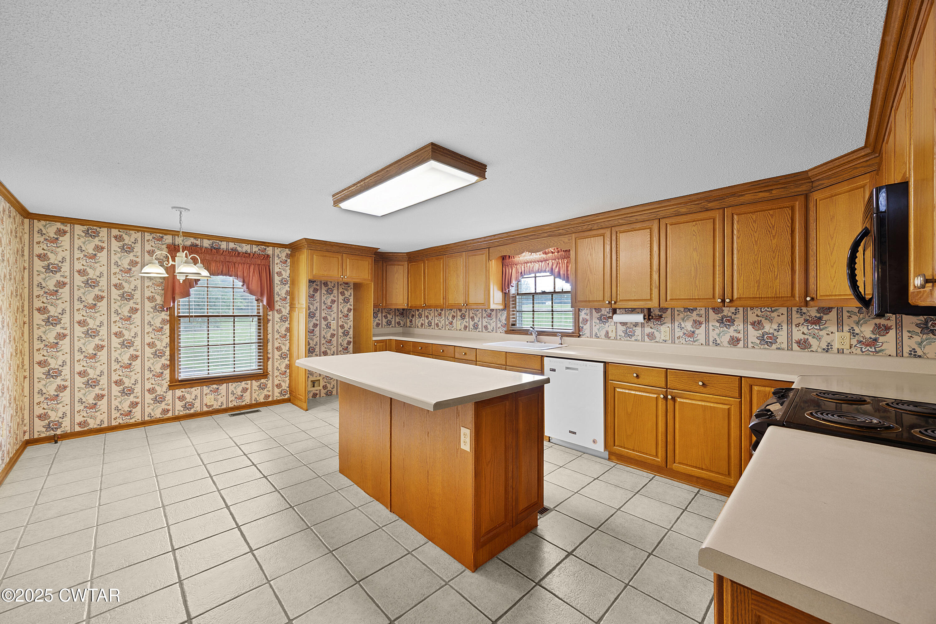 3001 Beech Bluff Road Jackson, TN 38301 - Photo 2 of 23 E02A9606