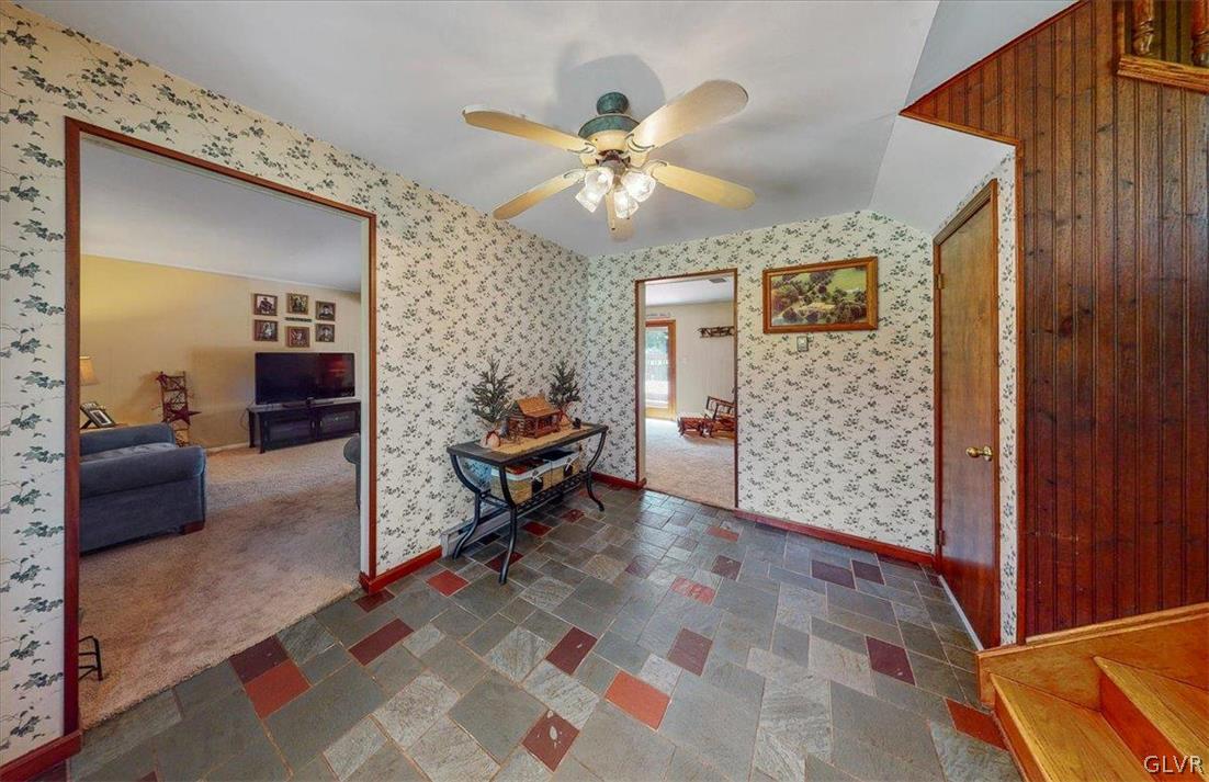 134 Springhouse Road Lehighton, PA 18235 - Photo 5 of 50 Gallery Image 5