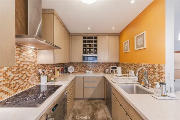 $2,850 | 8710 Delgany Avenue, Unit 3, Playa del Rey, CA 90293