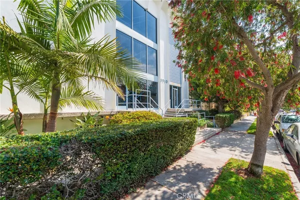 $2,850 | 8710 Delgany Avenue, Unit 3, Playa del Rey, CA 90293