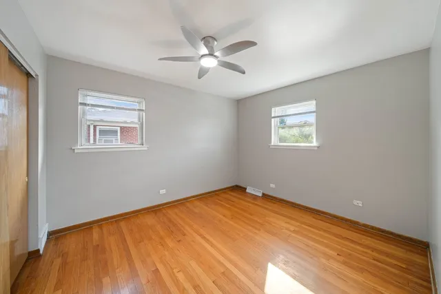 $1,900 | 27 East Thorndale Avenue, Roselle, IL 60172