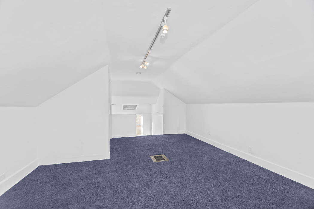 Undisclosed Address Evanston, IL 60201 - Photo 30 of 39 a view of an empty room with stairs