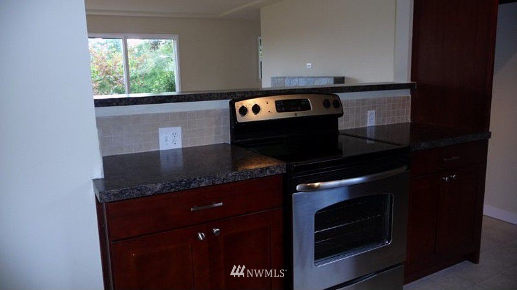 17022 Military Road South SeaTac, WA 98188 - Photo 9 of 15