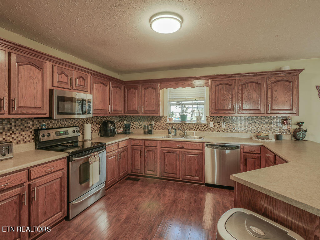 369 County Road 784 Etowah, TN 37331 - Photo 7 of 22 P1080374