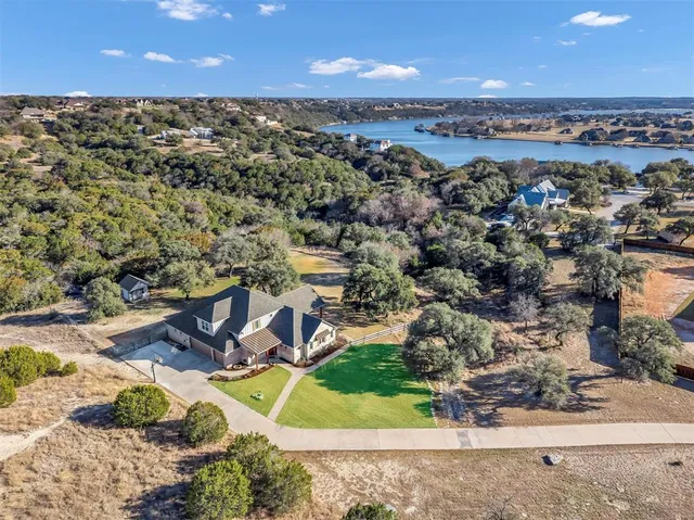 $799,900 | 2701 Alta Vista Court, Granbury, TX 76049