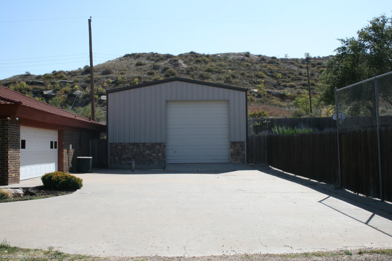 3 Kendall Road Amarillo, TX 79124 - Photo 3 of 23 Shop and double car garage