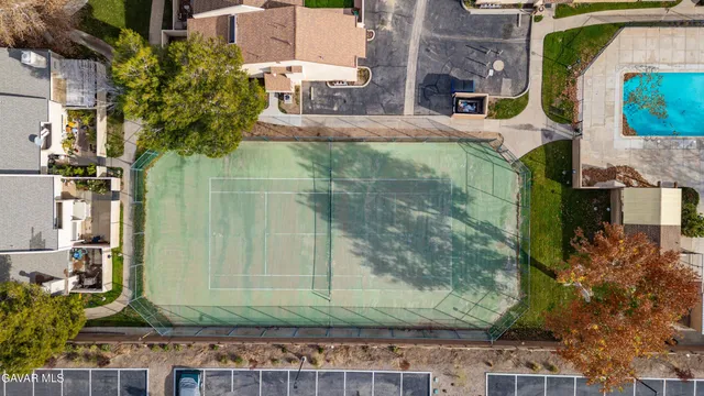 a small garden on the side of a building