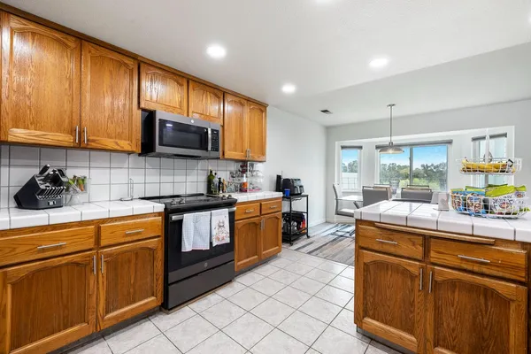 $1,275,000 | 35427 Ave 14, Madera, CA 93636