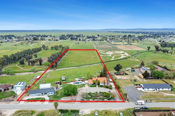 $1,275,000 | 35427 Ave 14, Madera, CA 93636