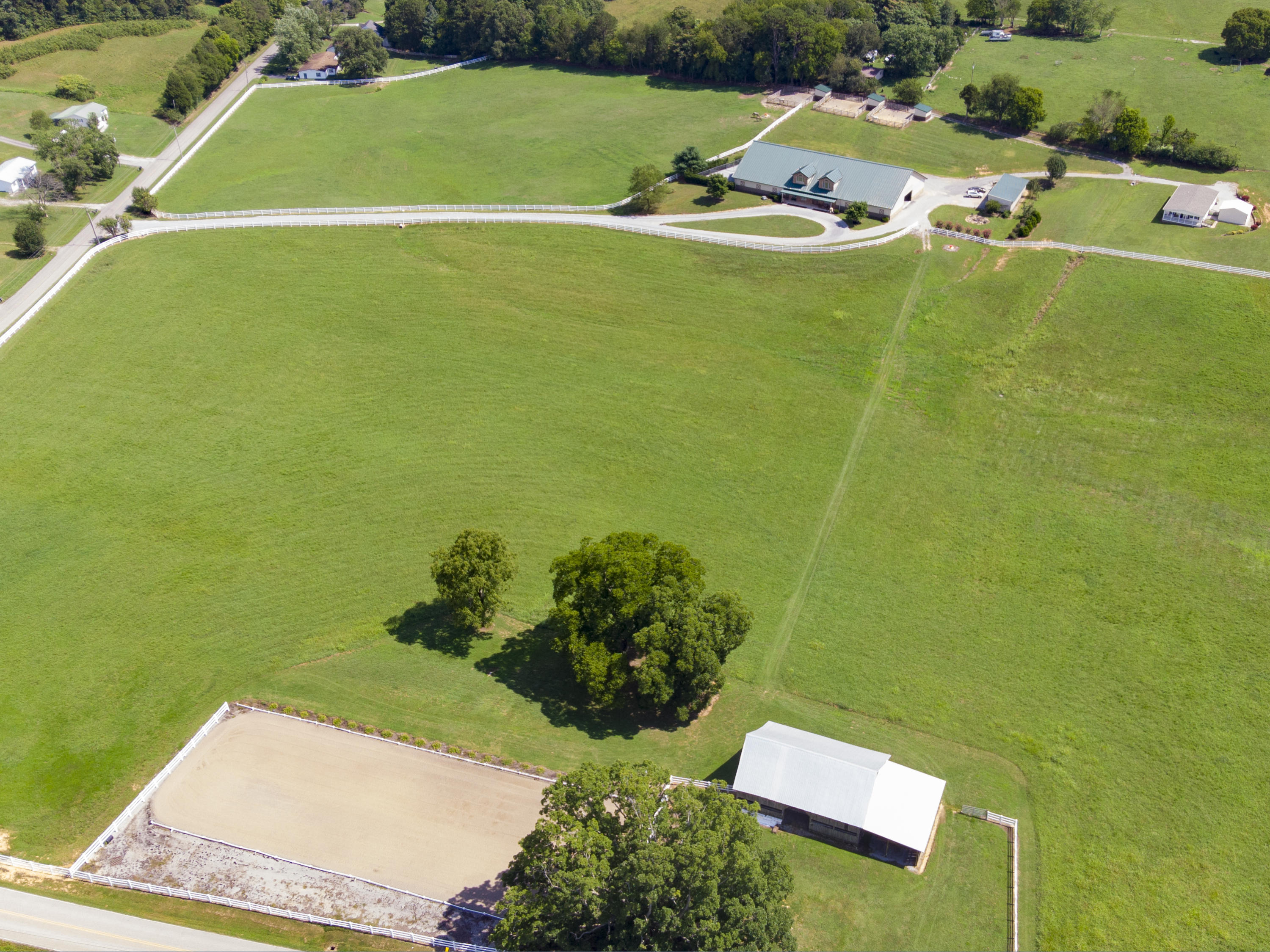 13500 Vonore Road Loudon, TN 37774 - Photo 1 of 40 13500 Vonore