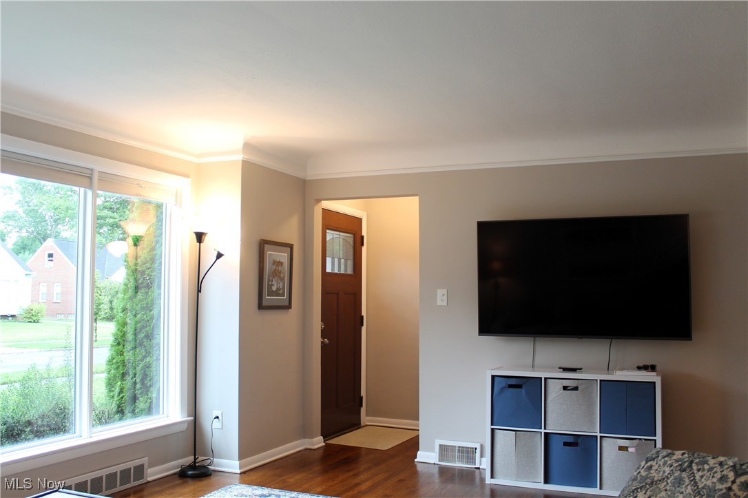 5419 Huron Road Cleveland, OH 44124 - Photo 3 of 30
