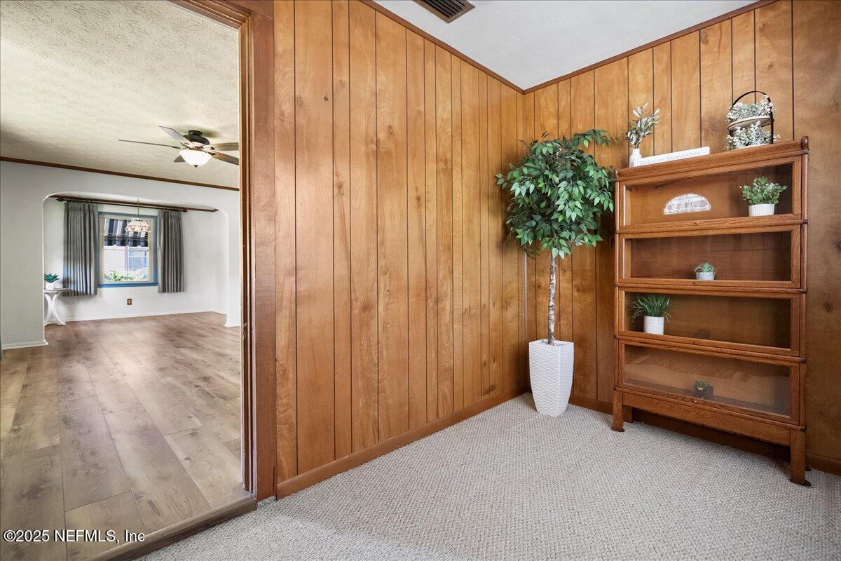 1517 Pershing Road Jacksonville, FL 32205 - Photo 7 of 39 Foyer