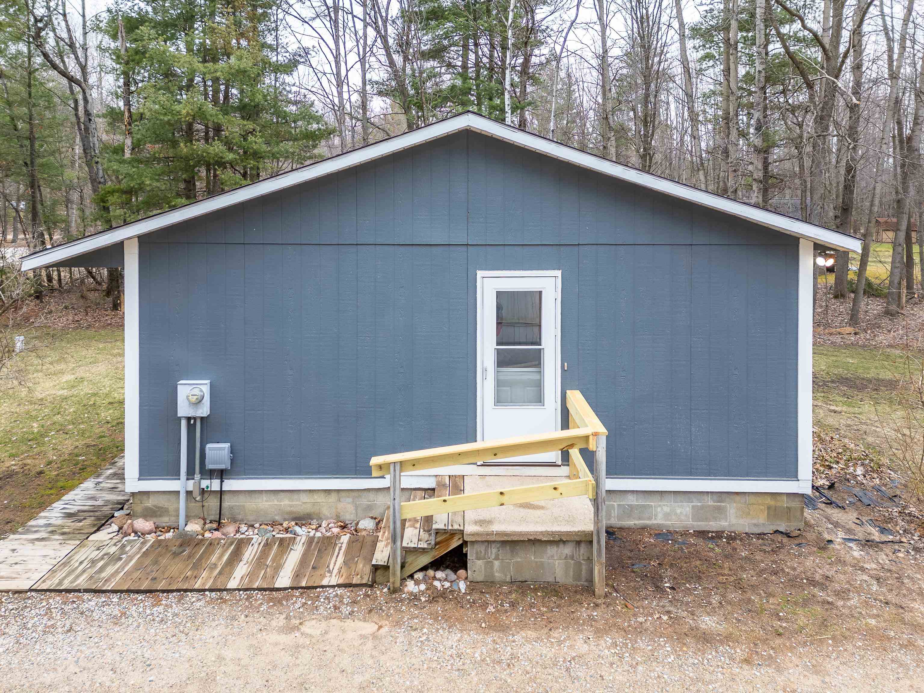 1096 Wiggins Lake Road Gladwin, MI 48624 - Photo 64 of 69 Gallery Image 64