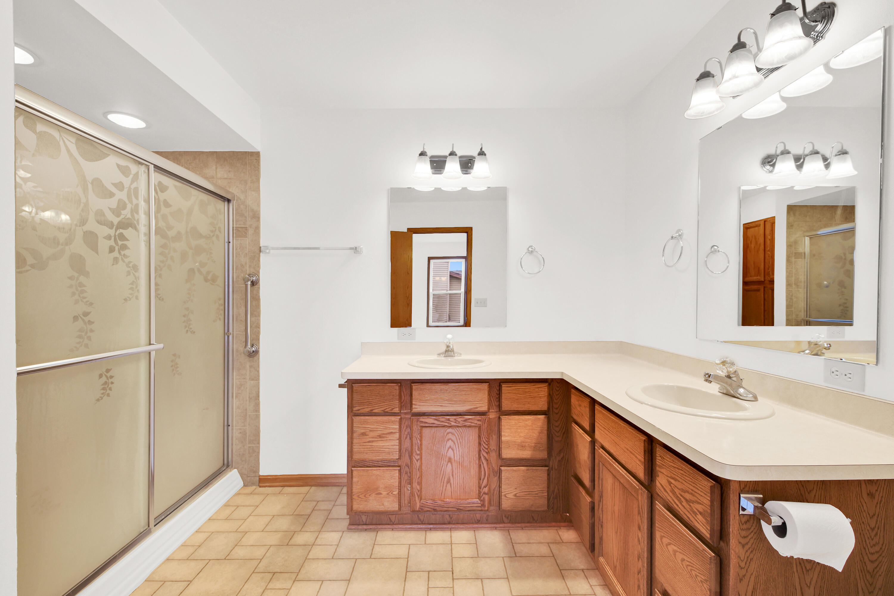 3800 East Elm Road Oak Creek, WI 53154 - Photo 22 of 28 3800 e elm rd-25