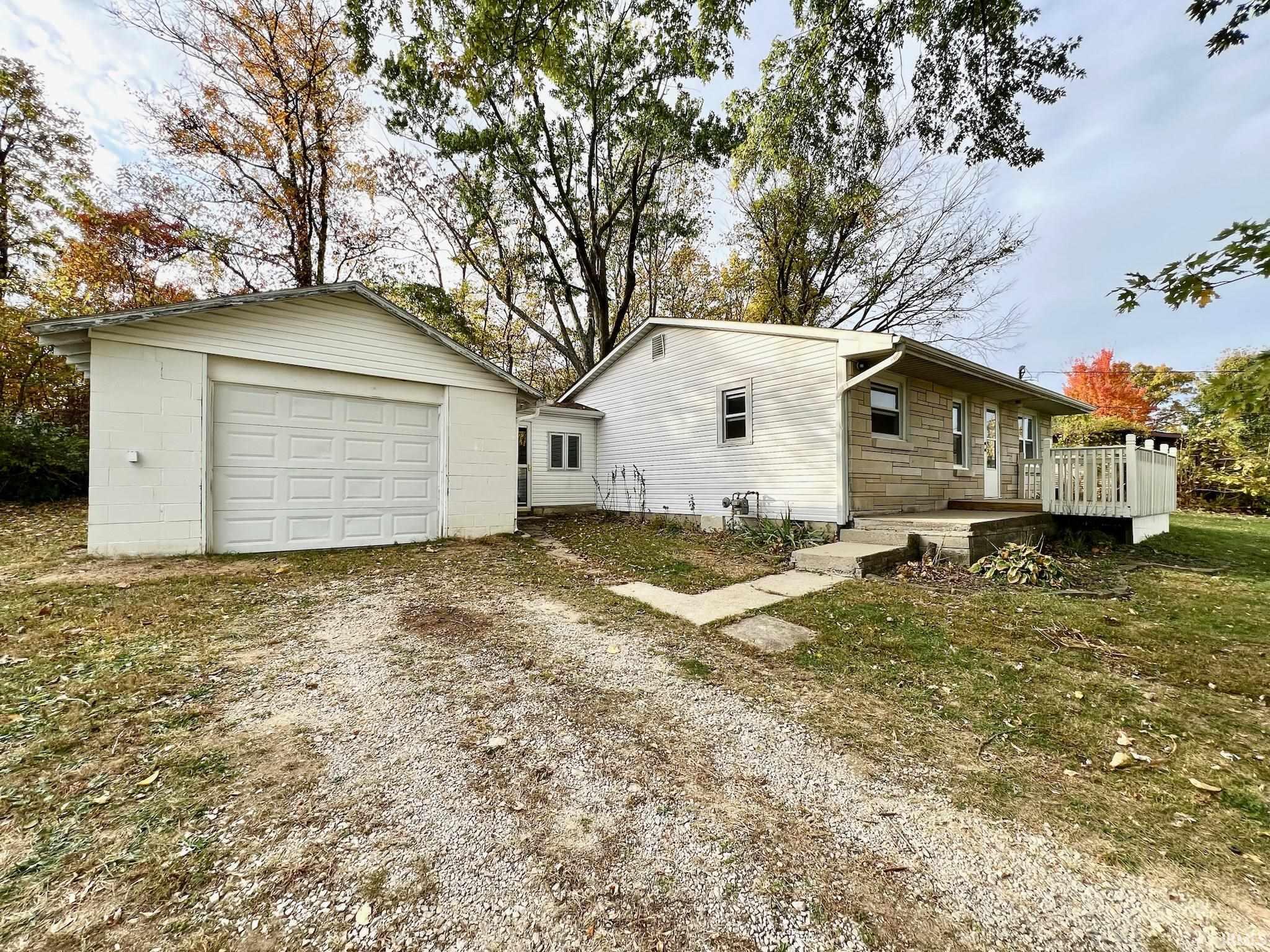 321 North Jackson Street Bedford, IN 47421 - Photo 2 of 19