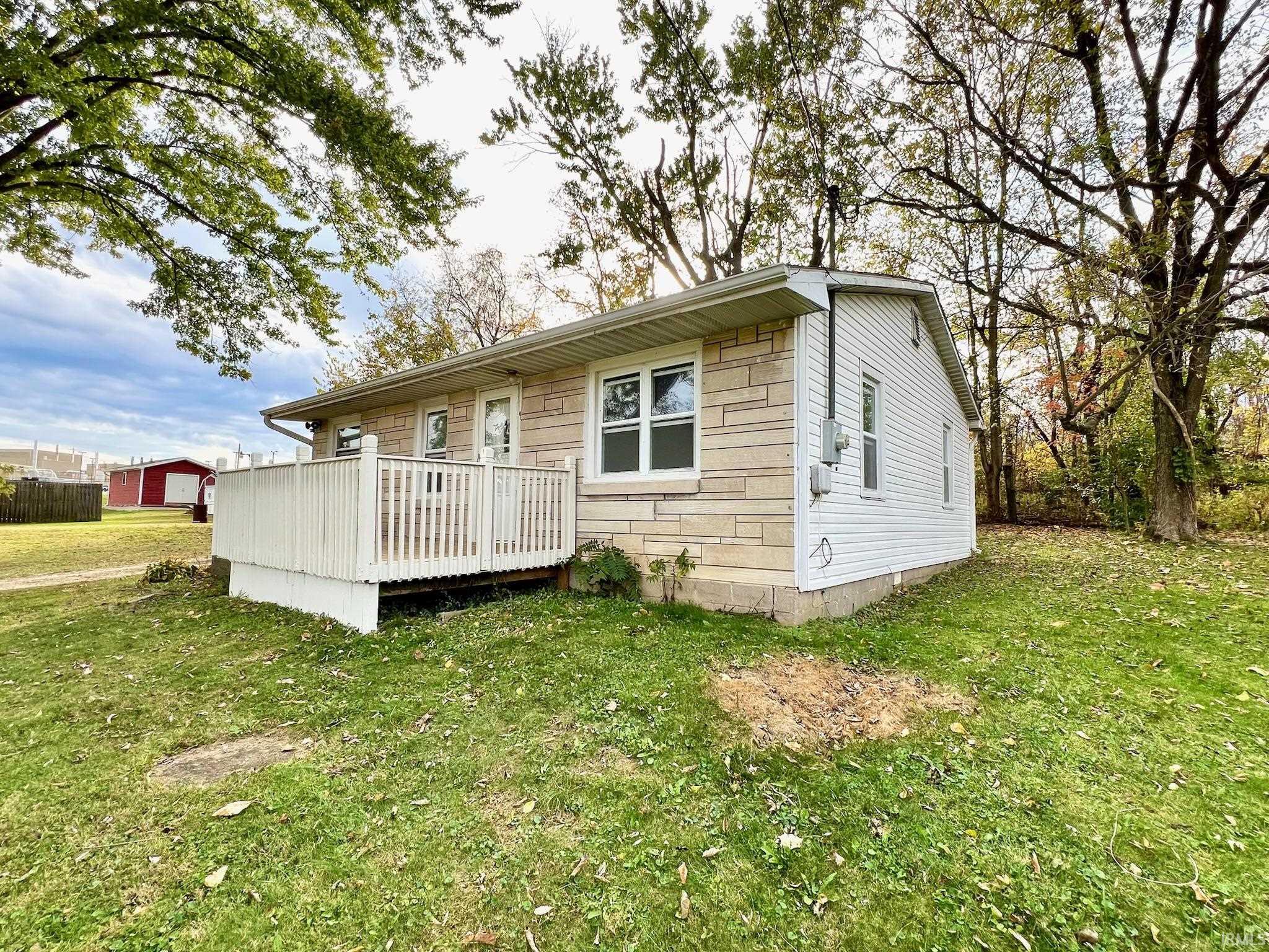 321 North Jackson Street Bedford, IN 47421 - Photo 3 of 19