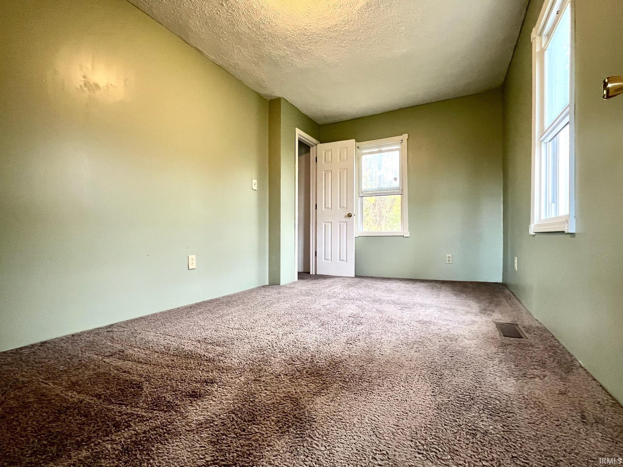 321 North Jackson Street Bedford, IN 47421 - Photo 10 of 19