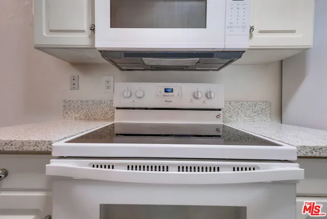 $3,800 | 2308 Schader Drive, Unit 101, Santa Monica, CA 90404