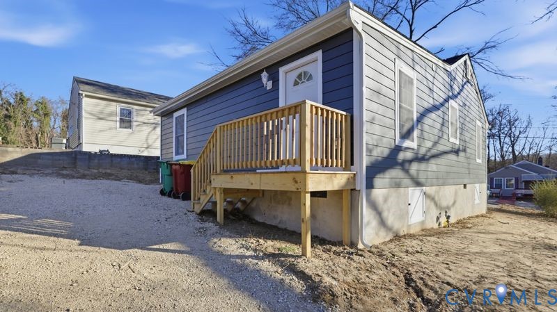 331 Walnut Street Petersburg, VA 23803 - Photo 29 of 34 a house view with a backyard space