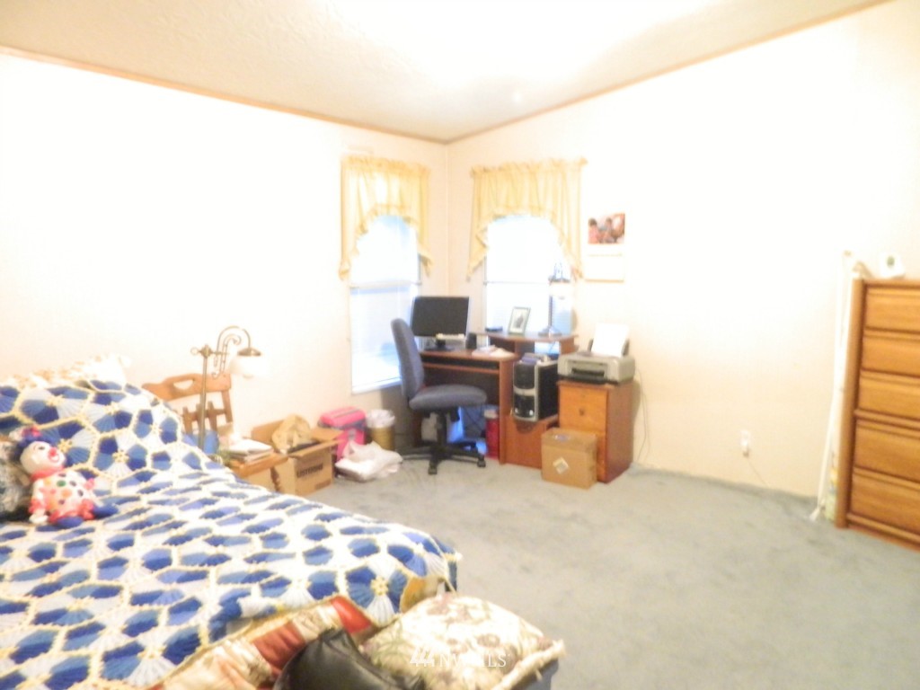 3900 Southeast Nelson Road Olalla, WA 98359 - Photo 5 of 17 Gallery Image 5