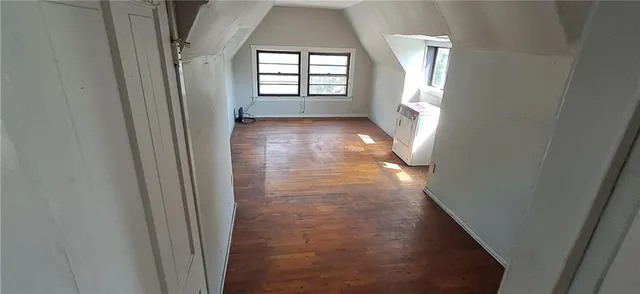 $550 | 706 1/2 North 12th Street, Unit 1/2, St. Joseph, MO 64501