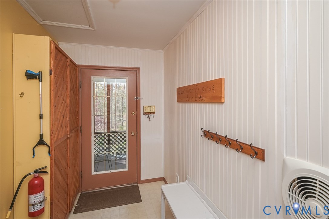13124 Old Happy Hill Road Chester, VA 23831 - Photo 36 of 64 Mud room/drop zone
