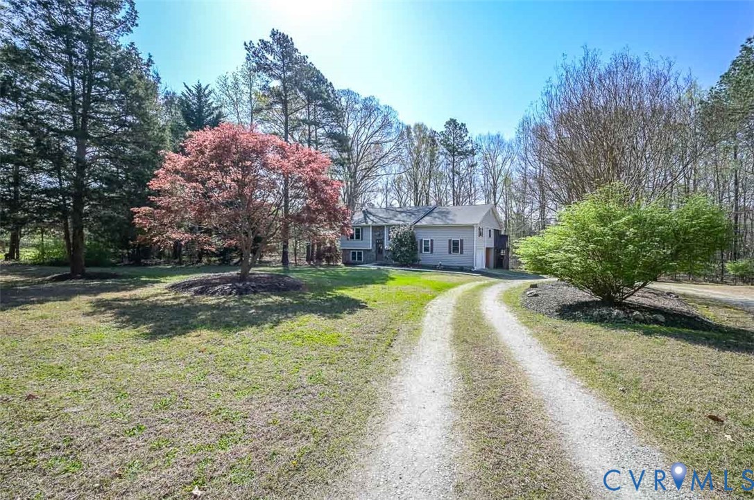 13124 Old Happy Hill Road Chester, VA 23831 - Photo 5 of 64