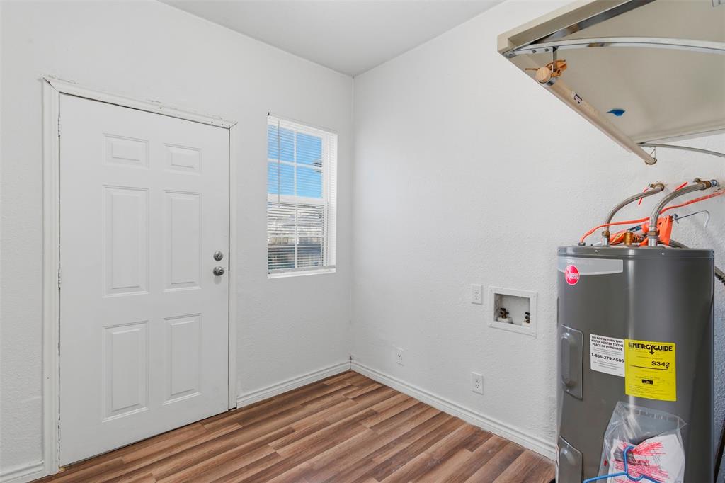 900 West Morgan Street Denison, TX 75020 - Photo 38 of 40 a view of utility room