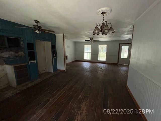 9672 Lakeland Loop Quinlan, TX 75474 - Photo 6 of 12 a view of a hallway with wooden floor and a chandelier
