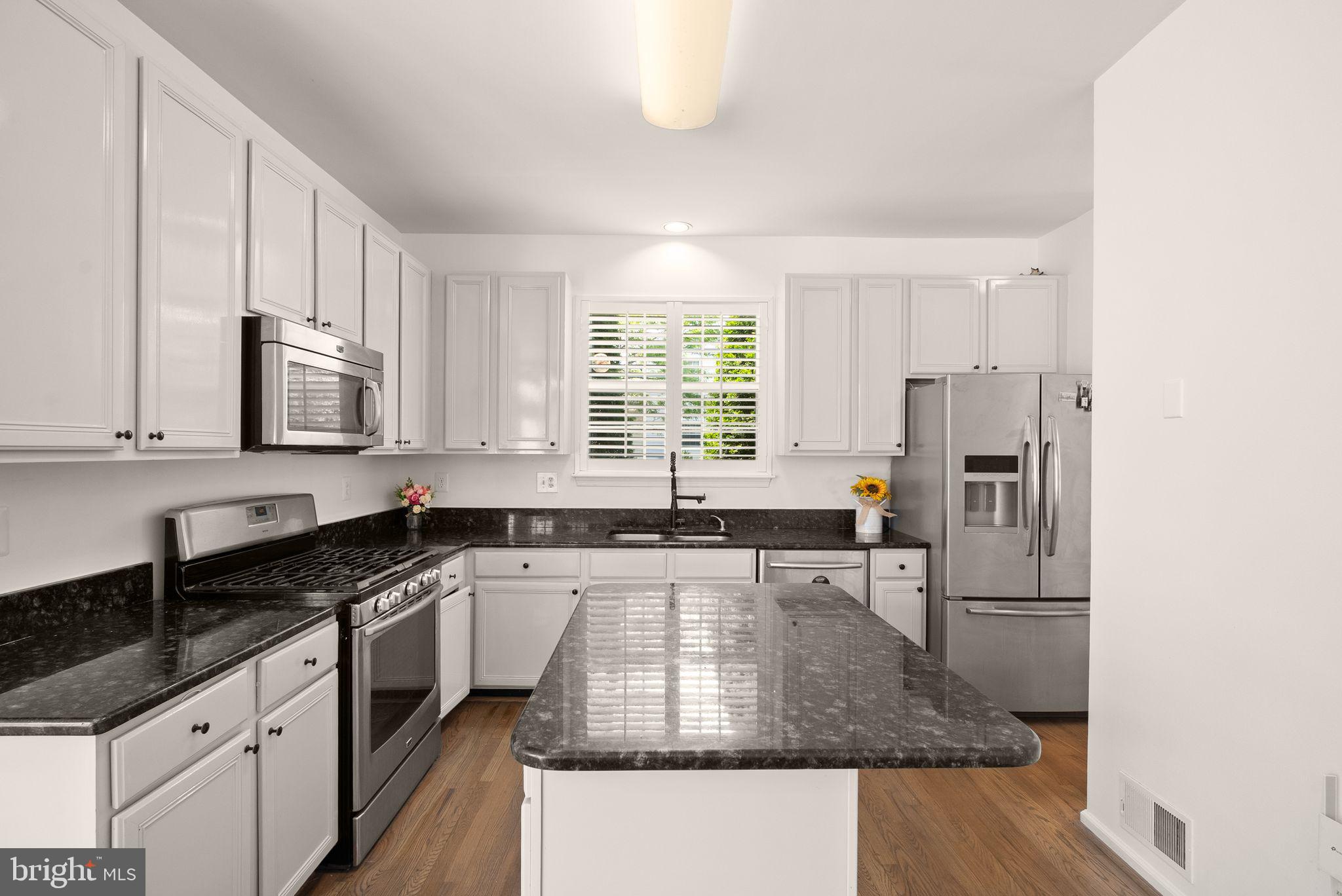43111 Center Street Chantilly, VA 20152 - Photo 18 of 53