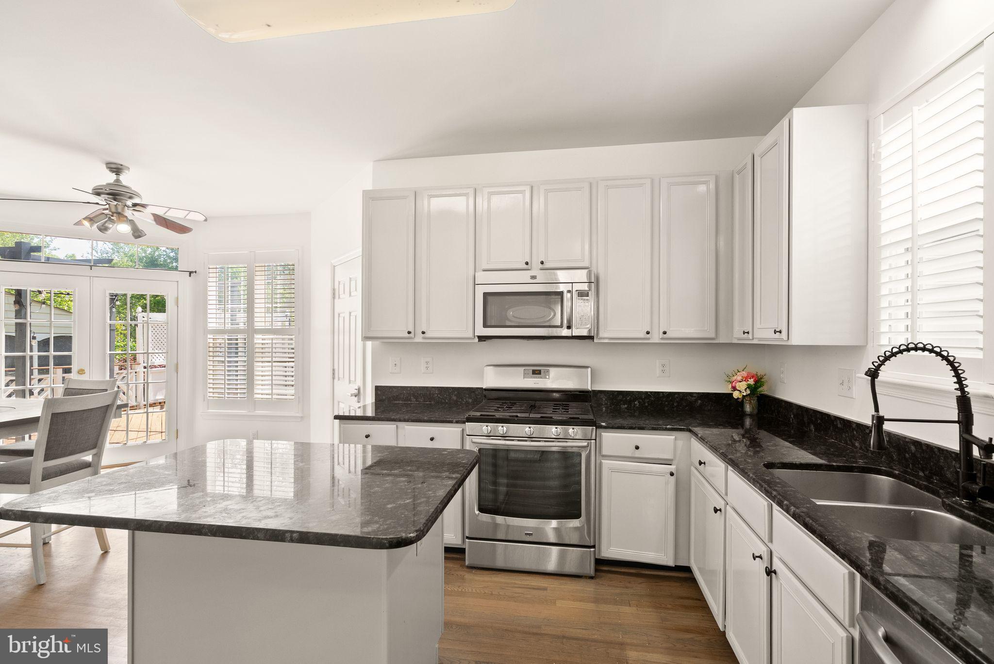 43111 Center Street Chantilly, VA 20152 - Photo 19 of 53