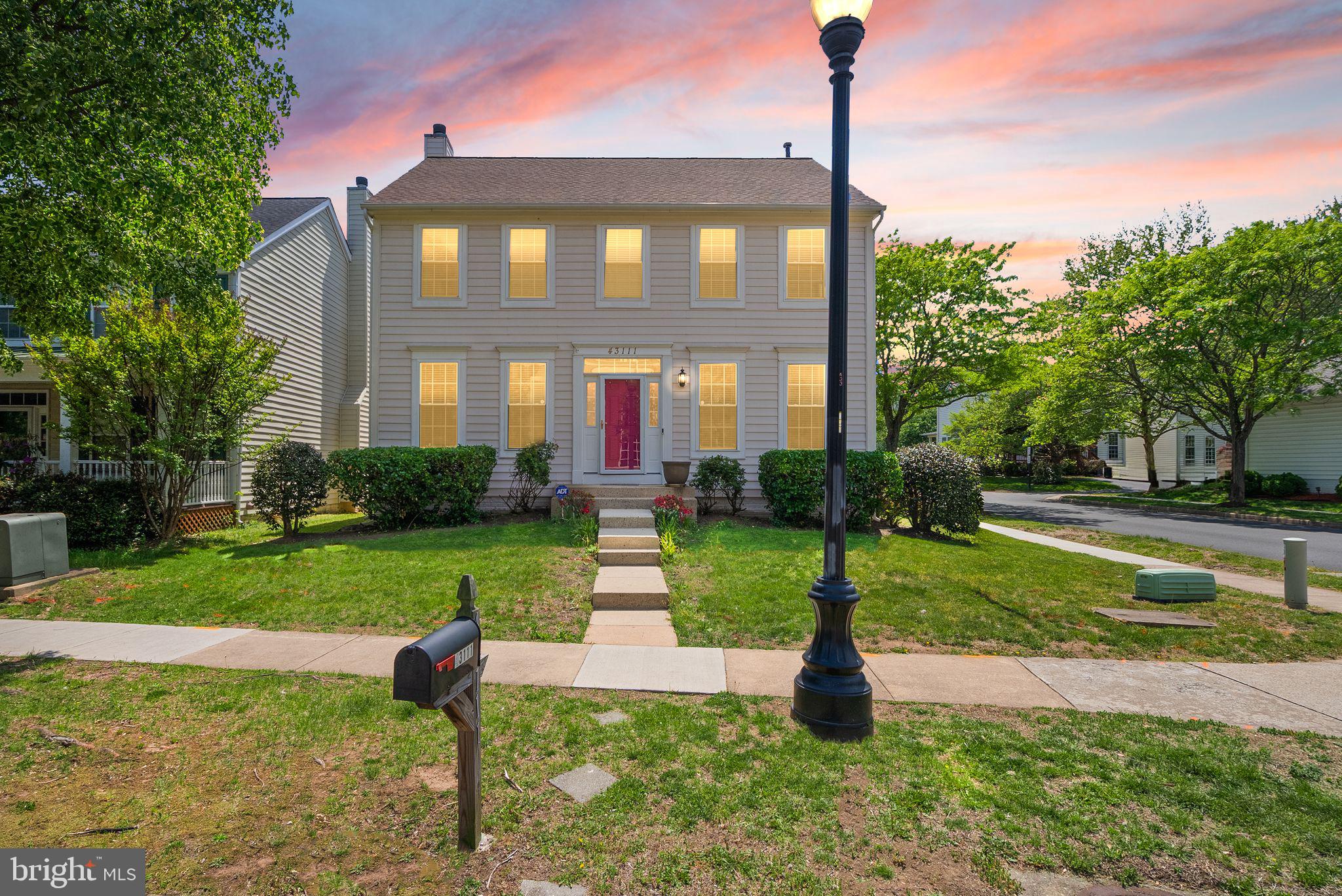 43111 Center Street Chantilly, VA 20152 - Photo 2 of 53
