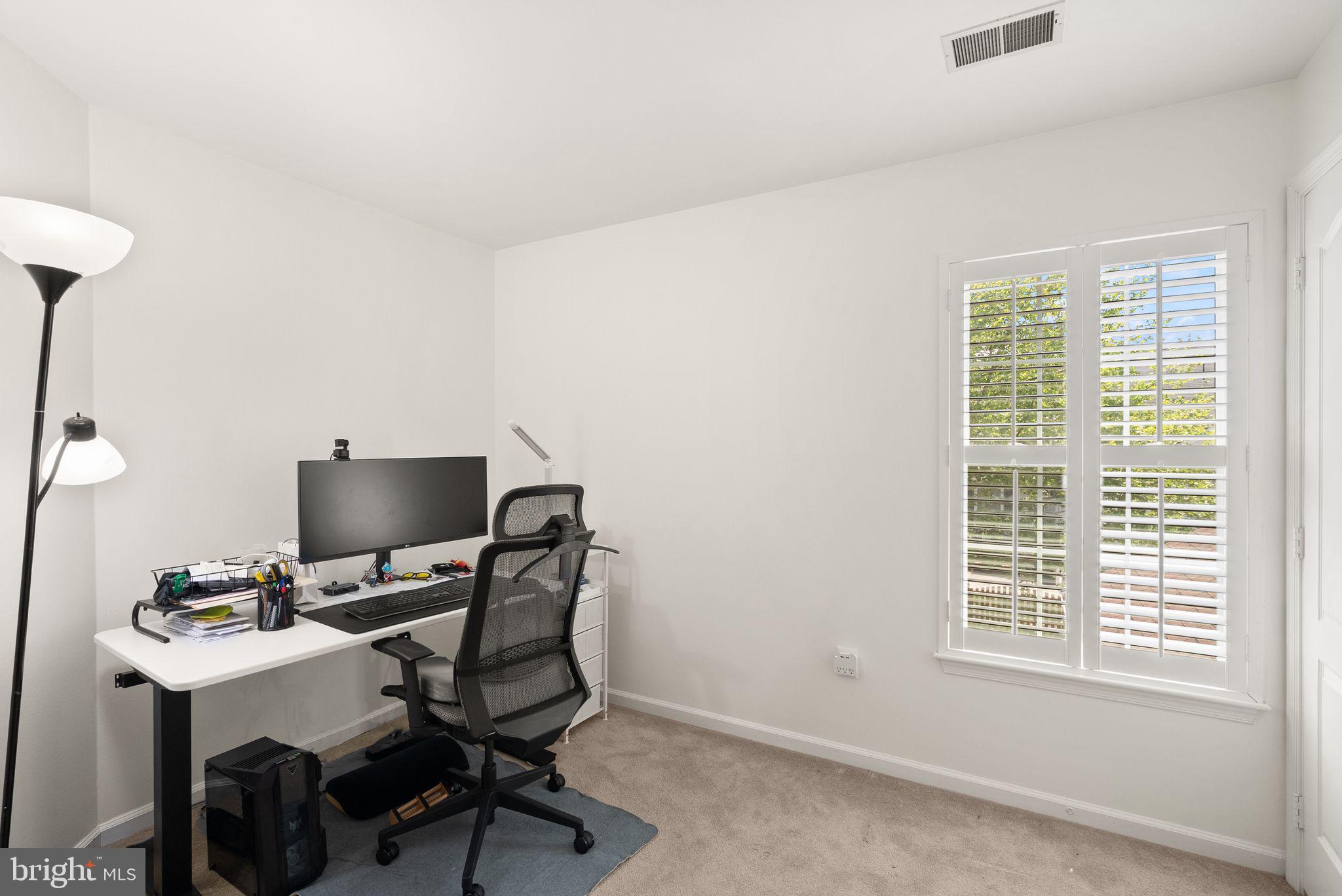 43111 Center Street Chantilly, VA 20152 - Photo 33 of 53