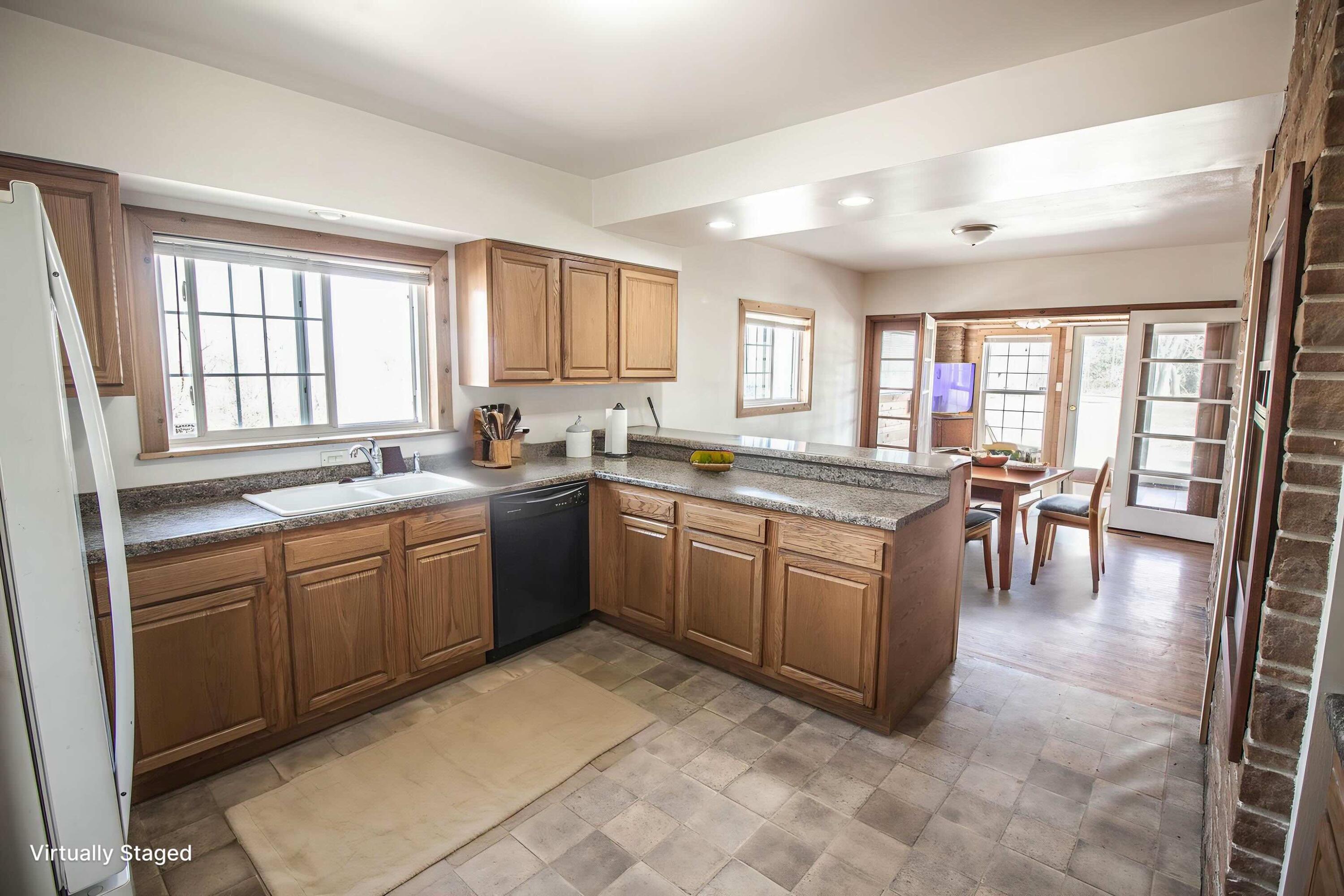 3919 Sunset Road Sheboygan, WI 53081 - Photo 6 of 48 Kitchen